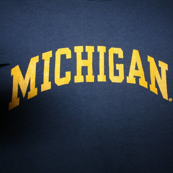 Vintage Russell MICHIGAN T-Shirt 🌵 Youth Medium - Picture 4 of 4